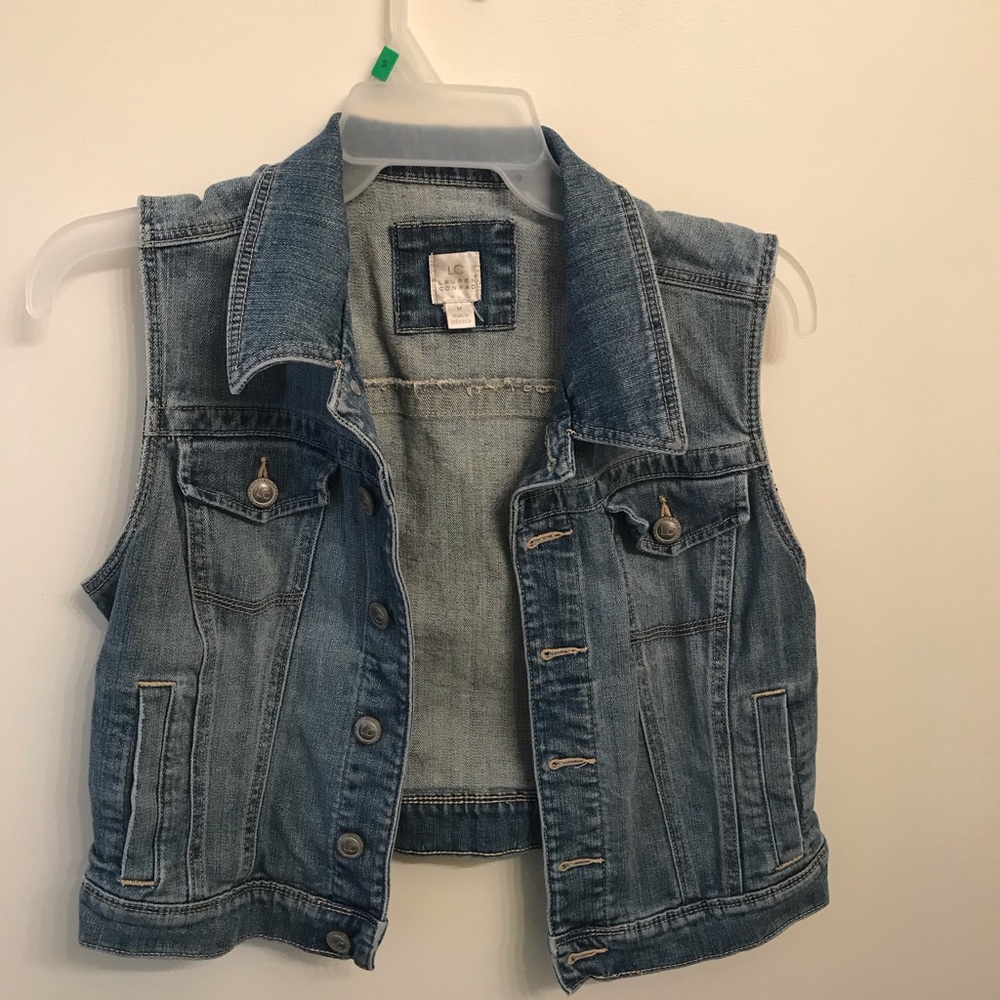Cropped denim vest